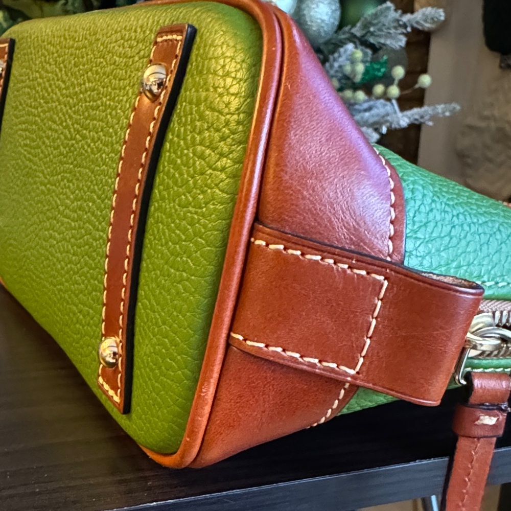 Dooney & Bourke Green and Tan Zip Zip Satchel - Picture 9 of 12